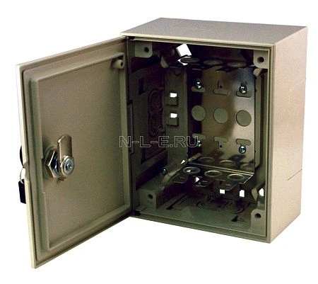 картинка Коробка монтажная под 3 плинта с замком  REXANT